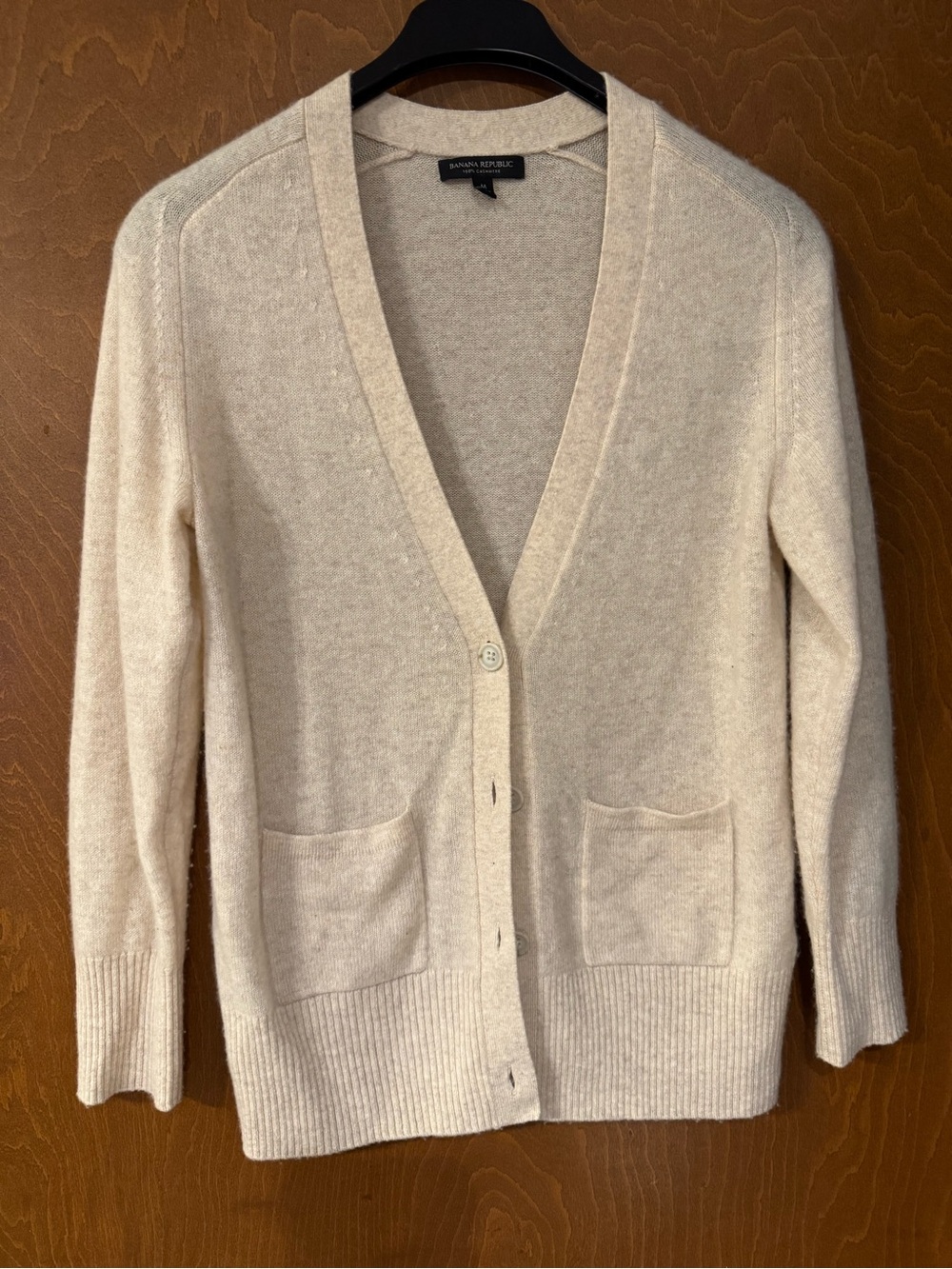Banana Republic Cream V-Neck Button Front Cardigan